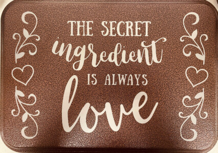 Tray with graphic